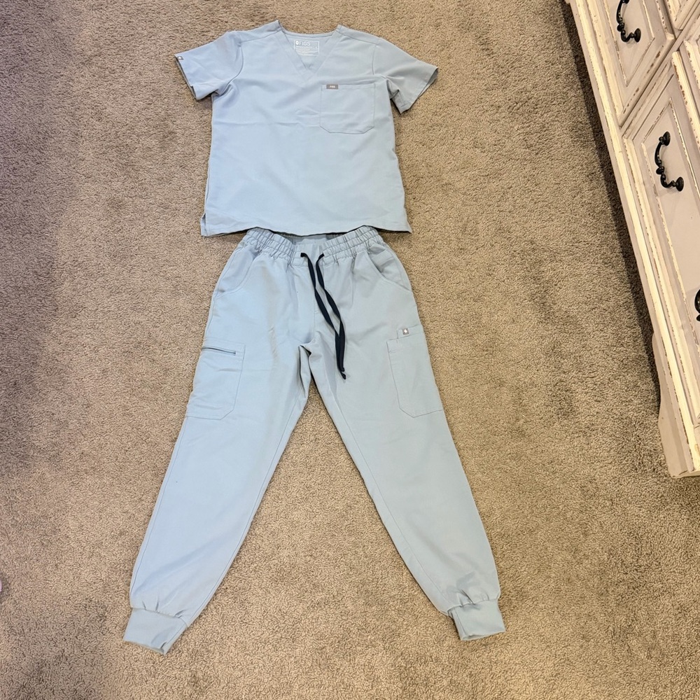 FIGS SCRUBS